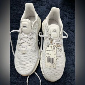 NWT Adidas Pureboost 21 size 8.5